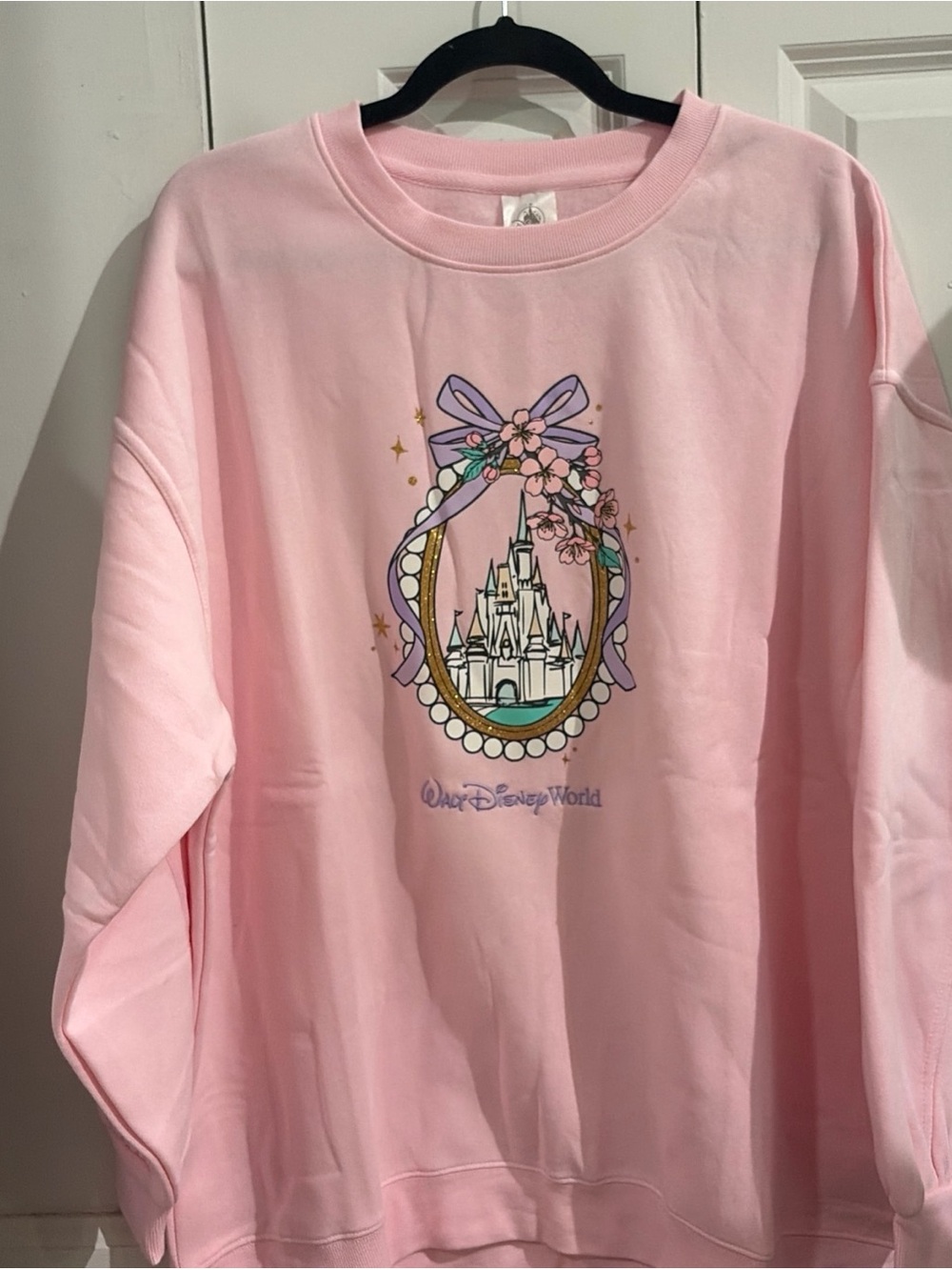 Disney Parks 2026 WDW Castle Sweatshirt Embroidered Size Large New